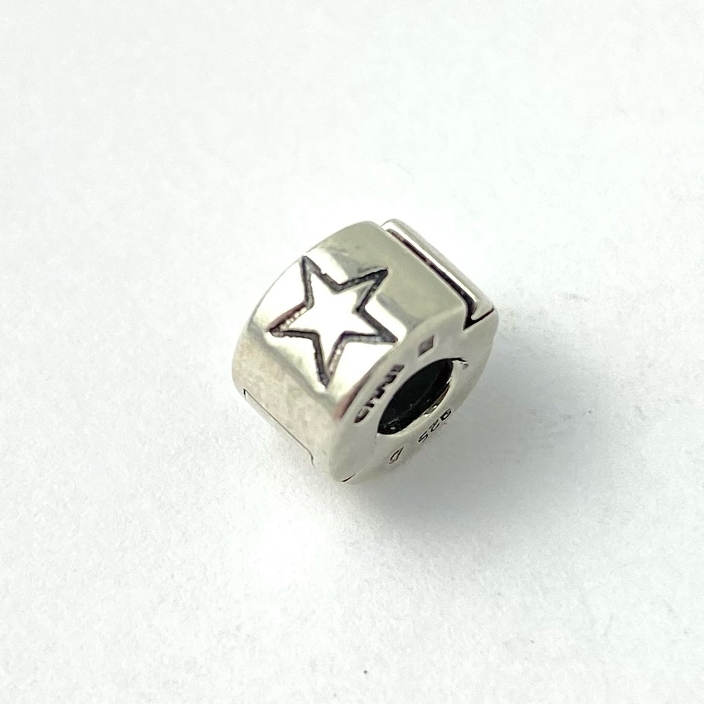 Chamilia Sterling Silver Small Star Clip charm